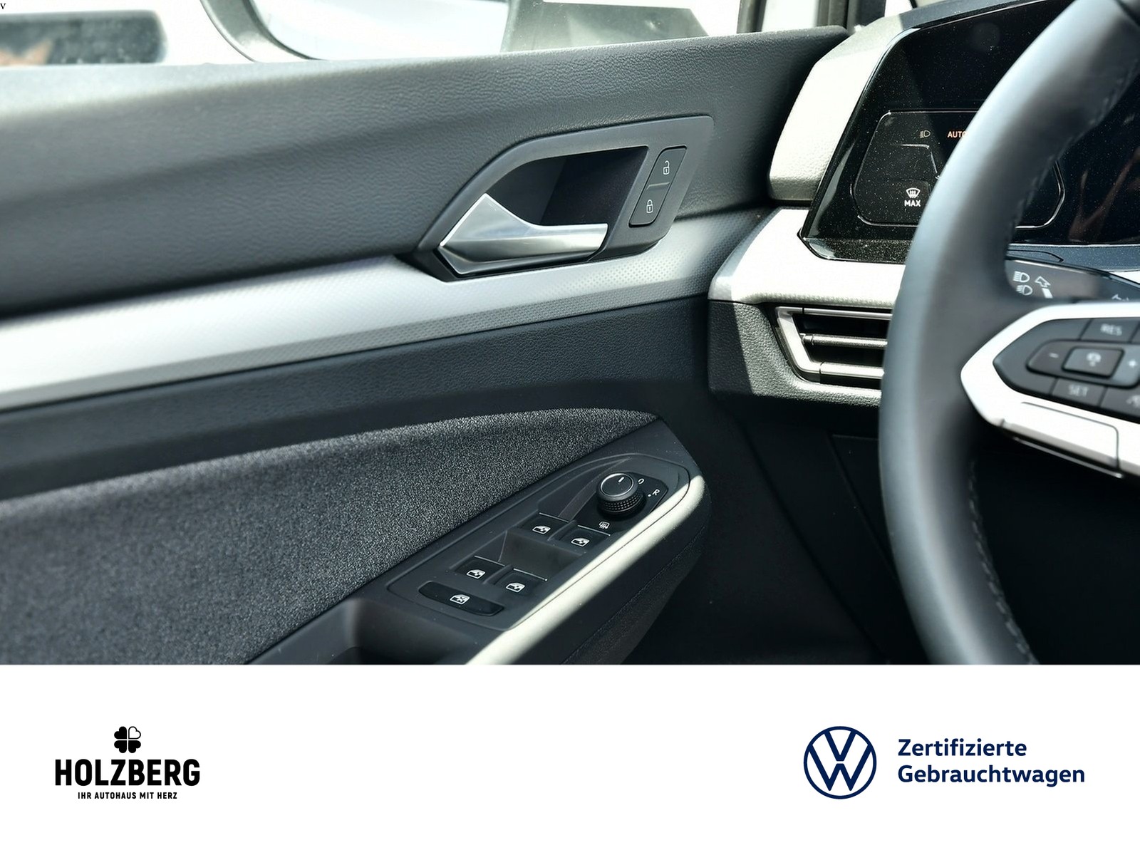 Fahrzeugabbildung Volkswagen Golf VIII 1.5 eTSI DSG Move PANO+NAVI+ACC+KAMERA