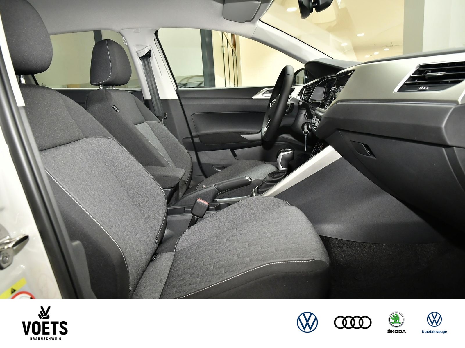 Fahrzeugabbildung Volkswagen Polo Life 1.0 TSI DSG ACC+MATRIX-LED