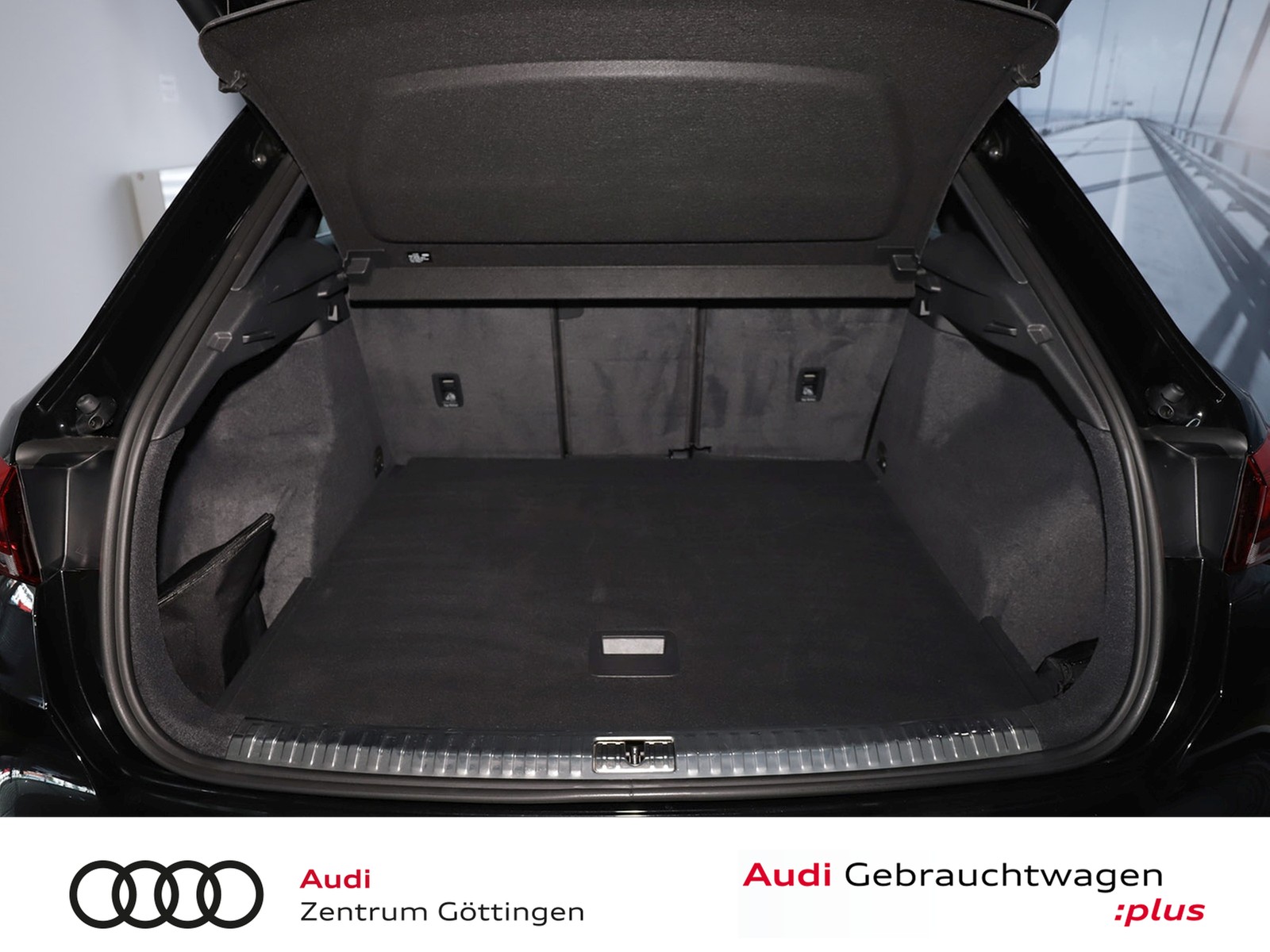 Fahrzeugabbildung Audi Q3 S line 35 TFSI S tronic +AHK+SOUND+NAVI